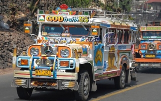 Jeepney_Art_Bus_Painted_Art_Car_Central_14